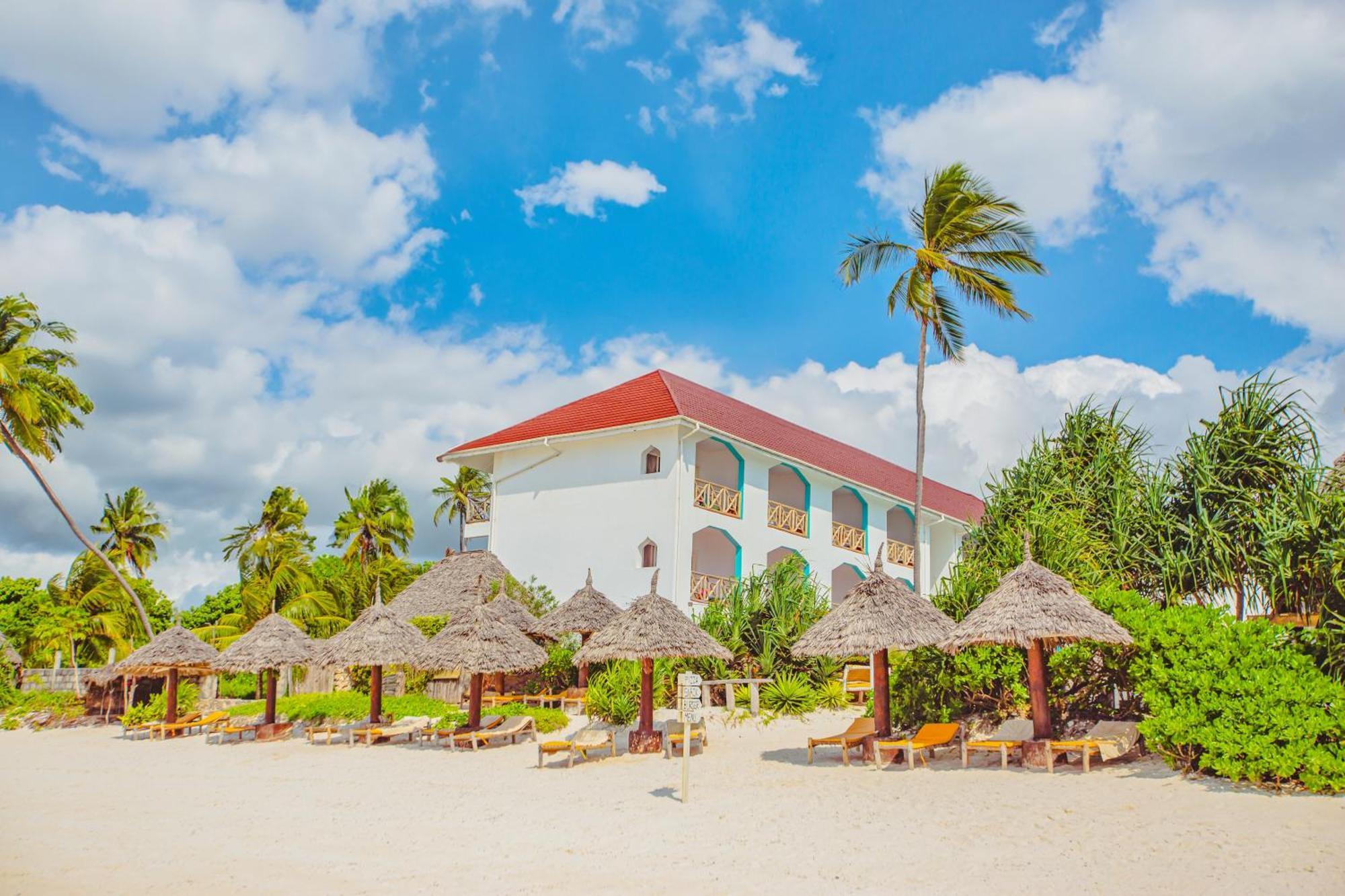 Ahg Sun Bay Mlilile Beach Hotel 마템웨 외부 사진
